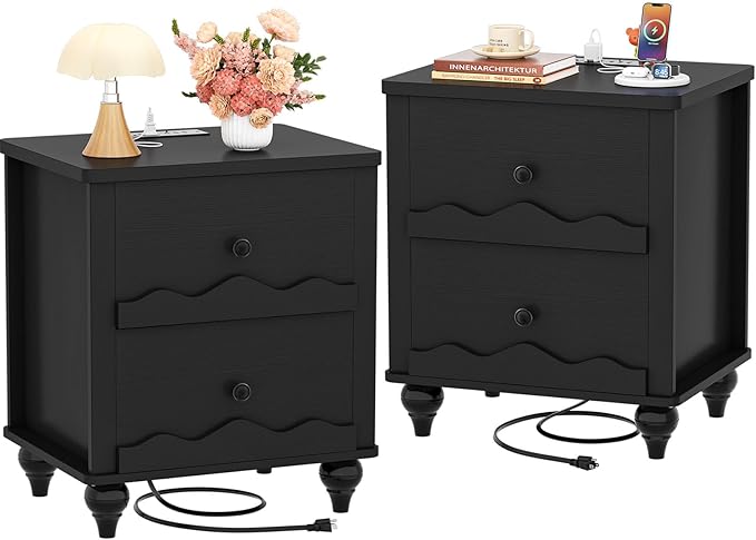 Cyclysio Nightstand Set of 2 with Charging Station, Side End Table with 2 Drawers, Modern Wood Night Stand Set 2 with Scalloped Pattern for Bedroom, Bedside Night Tables with Solid Wood Gourd Legs