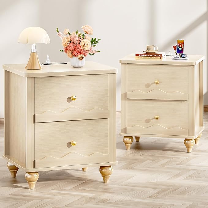 Cyclysio Nightstand Set of 2 with Charging Station, Side End Table with 2 Drawers, Modern Wood Night Stand Set 2 with Scalloped Pattern for Bedroom, Bedside Night Tables with Solid Wood Gourd Legs