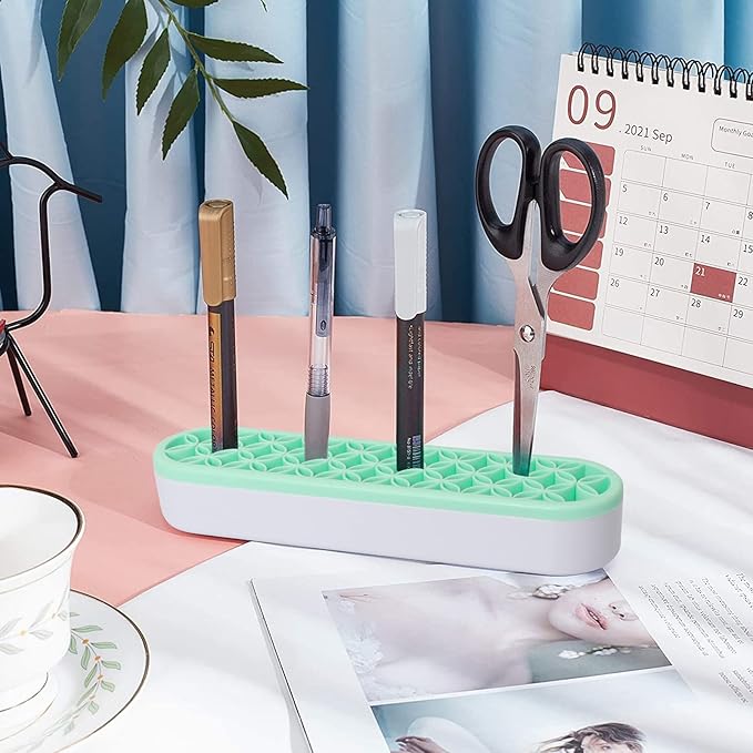 Unaone Silicone Makeup Brush Holder, Multipurpose Beauty Tool Organizer Make up Brush Storage Stand for Painting Pen Brushes Nail Clippers Drill Pens Ruler Sewing Craft Tools (Green)