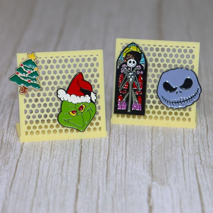 PIAOLGYI Pin Display Stand,Pin Board for Desktops & Shelves,Pin Holder Display for Badges Pins Collectible (Yellow)