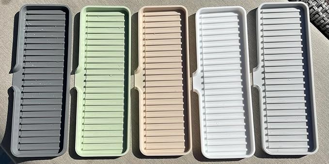 Happitasa Silicone Soap Dish Tray and Sponge Holder with Drain Chute | Bathroom and Kitchen Sink Organizer Caddy (Black, 12"x4", 7.4 Ounces)