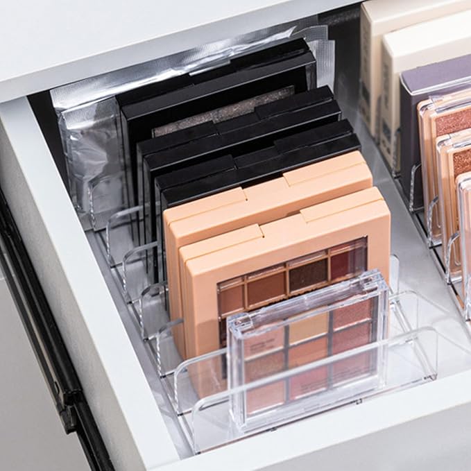 JUOPZKENN Eyeshadow Palette Makeup Organizer, Clear Plastic Makeup Palettes Organizer Divided Sections Cosmetics Stand Rack Holder For Eyeshadows Blush 7 Slots(Large)