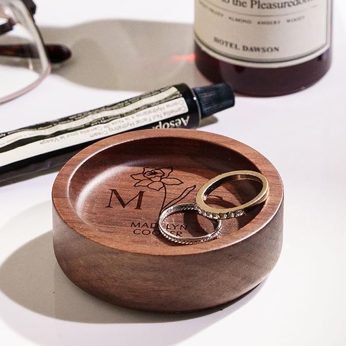 Walnut Wood Ring Holder, Engraved Jewelry Dish and Storage Tray, Unique Gift for Her, Valentine’s Day Gift (Customize, round)