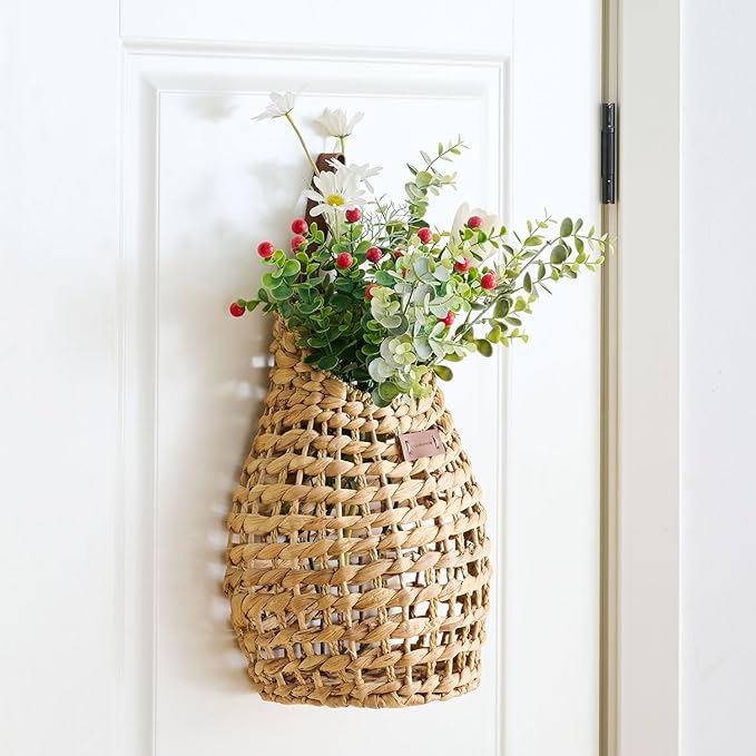 Woven Front Door Basket Water Hyacinth Wall Hanging Basket Decorative Boho Mounted Organizer for Dried Flower Plants Storage Basket for Garden, Home, and Farmhouse Décor (B_Hyacinth)