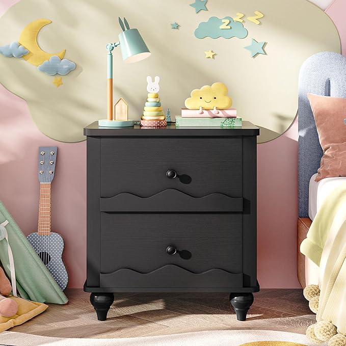 Cyclysio Nightstand Set of 2 with Charging Station, Side End Table with 2 Drawers, Modern Wood Night Stand Set 2 with Scalloped Pattern for Bedroom, Bedside Night Tables with Solid Wood Gourd Legs