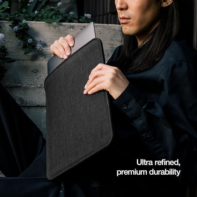 Incase ICON Sleeve with Woolenex - MacBook Air 13 inch Case - 2025, 2024, 2023, 2022, M4, M3, M2 - Fitted MacBook Case, Laptop Sleeve, Hard Cover, Durable, Lightweight - Graphite