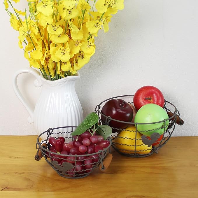CVHOMEDECO. Round Wire Egg Baskets Rustic Fruit Baskets with Wooden Handles Farmhouse Collecting Basket. Rusty, Set of 2