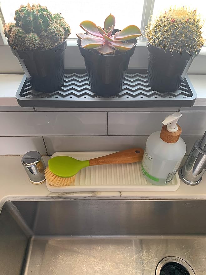 Happitasa Silicone Kitchen Sink Organizer Tray, Sponge Holder and Countertop Protector | Bathroom and Kitchen Soap Dish and Dispenser Tray (White, 12" x 4", 9.2 Ounces, Zigzag)