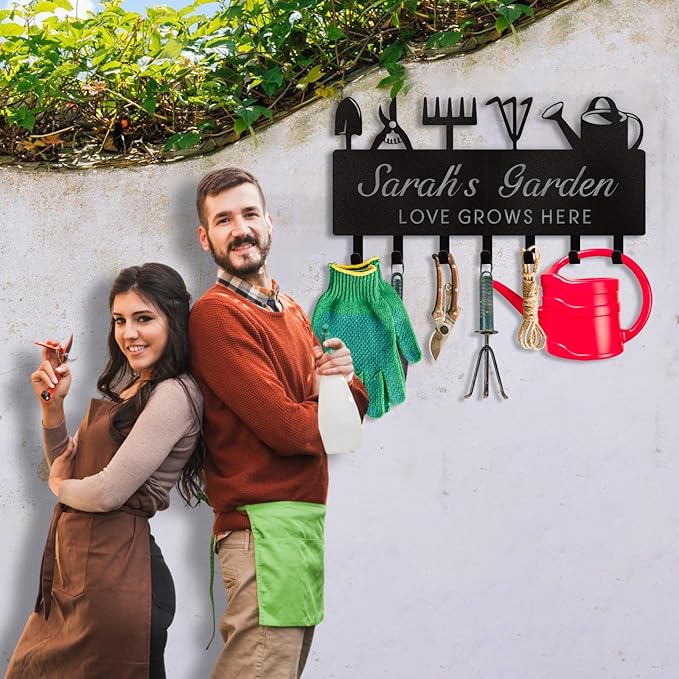 Personalized Key Holder for Wall, Custom Name Wall Mounted Black Key Hanger with Horticultural Garden Design, Key Racks Organizer for Hallway Entryway Front Door Storeroom Decor