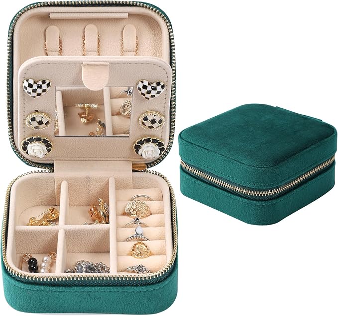 Dajasan Velvet Travel Jewelry Box, Mini Travel Jewelry Case, Small Portable Travel Jewelry Organizer with Mirror for Women Girls (Green)