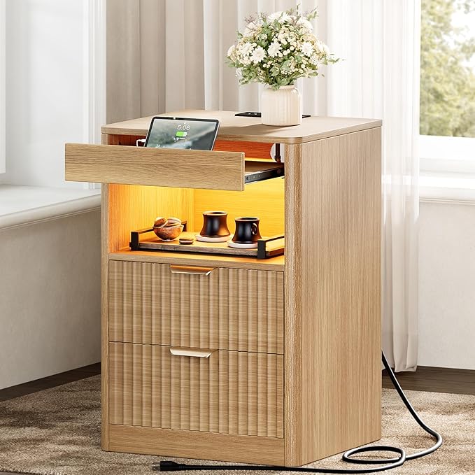 REAHOME Fluted Nightstand Set of 2 with Charging Station, Modern LED Night Stand with 2 Drawers and Pull Out Tray, Wood Bedside Table, End Side Table with Open Shelf for Bedroom,Natural
