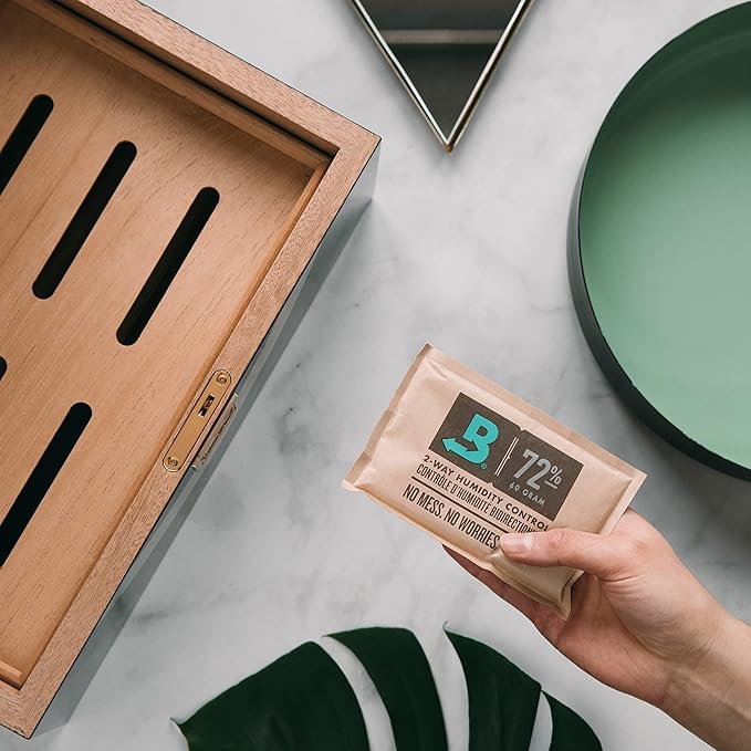 Boveda 72% Two-Way Humidity Control Pack for Storing Up to 25 Items – Single – for Wood Containers – Moisture Absorber – Humidifier Pack – Individually Wrapped Hydration Packet