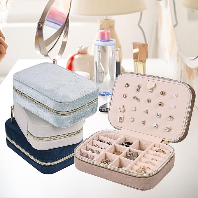 Dajasan Velvet Travel Jewelry Case, Mini Portable Travel Jewelry Organizer Boxes, Jewelry Gift Box for Birthday Mother's Day Valentine's Day Christmas (Khaki)