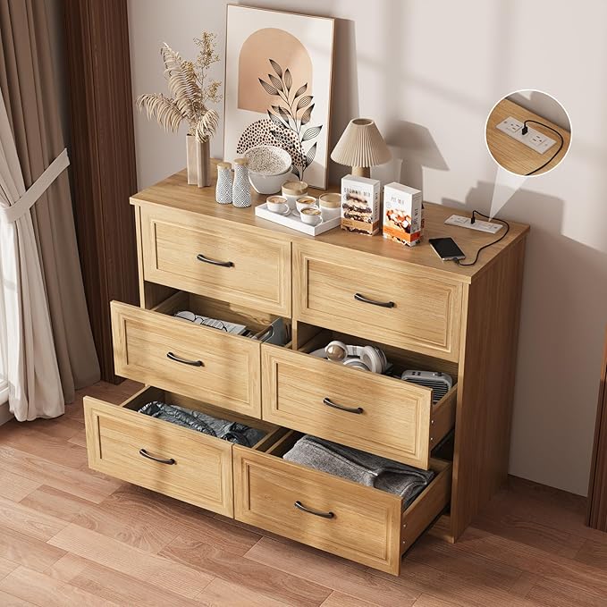 Fameill Dresser for Bedroom, 6 Drawer Wide Dresser Organizer with Charging Station for Hallway with Metal Handles, Oak