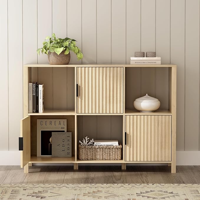Fluted Storage Bookshelf, Modern Wood Freestanding Bookcase with Doors and Open Shelf, 2-Tier Short Organizer Shelf for Living Room, Bedroom Light Oak