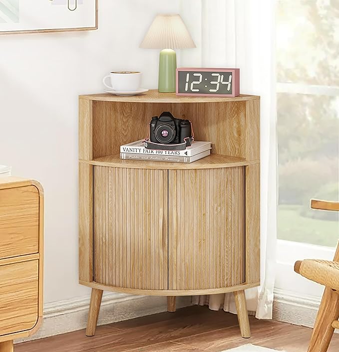 Bathroom Corner Storage Cabinet, 31.5''H Small Floor Corner Cabinet with 2 Fluted Doors and Shelves, Freestanding Narrow Cabinets Organizer for Living Room, Kitchen (Wood Color, 31.5''H)