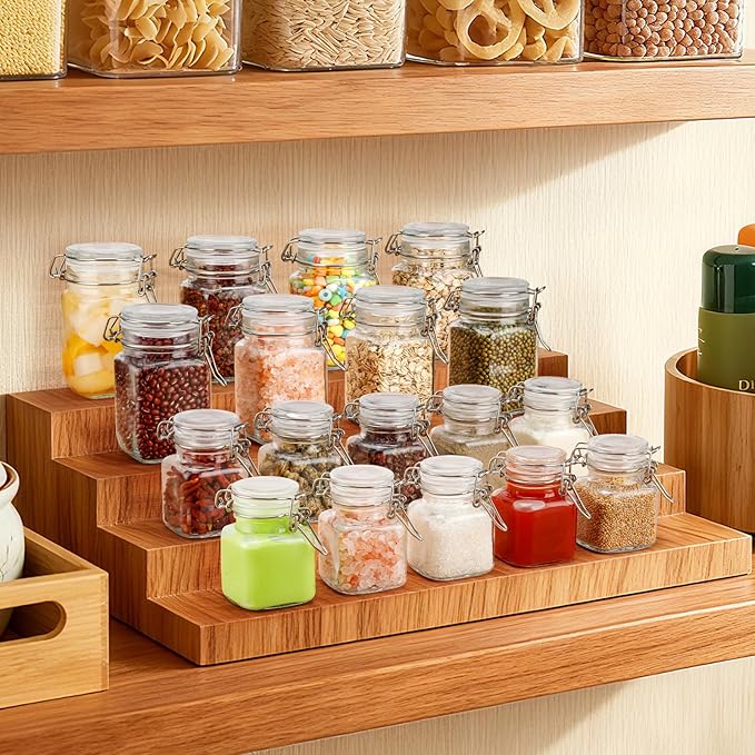 6 Pack Spice Jars, 8 oz Glass Containers with Airtight Lids, Small Herb Jars with Labels for Kitchen Storage
