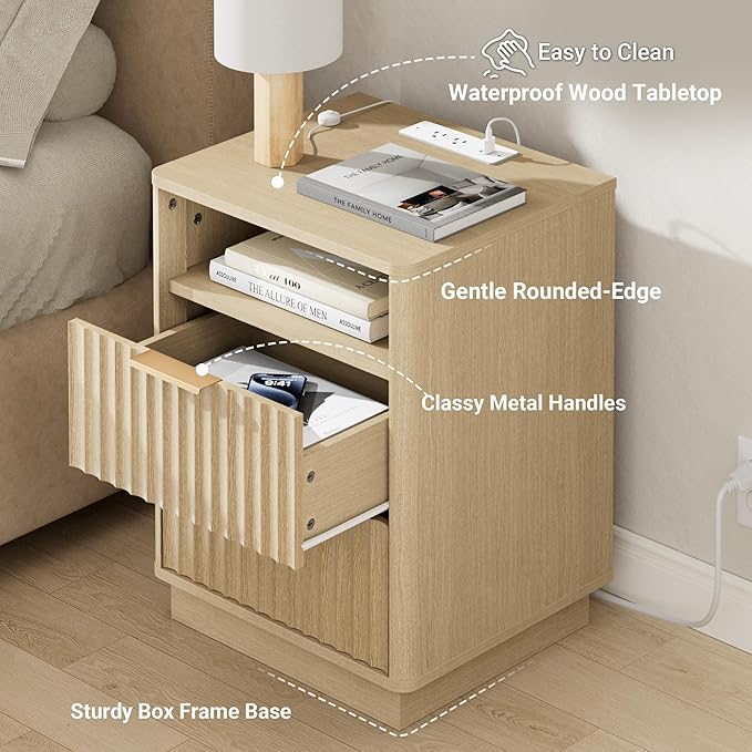 Fluted Night Stand Set of 2 with Charging Station, 18" Mid-Century Modern Nightstand, 2 Drawers End Table with Storage, Bedside Table for Bedroom Home Office, Curved Profile (Natural Oak)