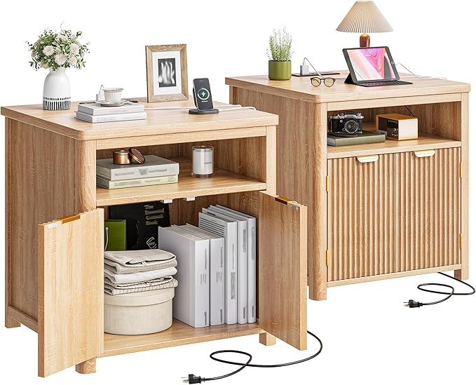 Fluted Nightstands Set of 2 with Charging Stations, 23.6" Wide Natural Oak Nightstand with Storage Drawers, Side Tables, Modern Farmhouse End Tables for Bedroom, Natural Oak