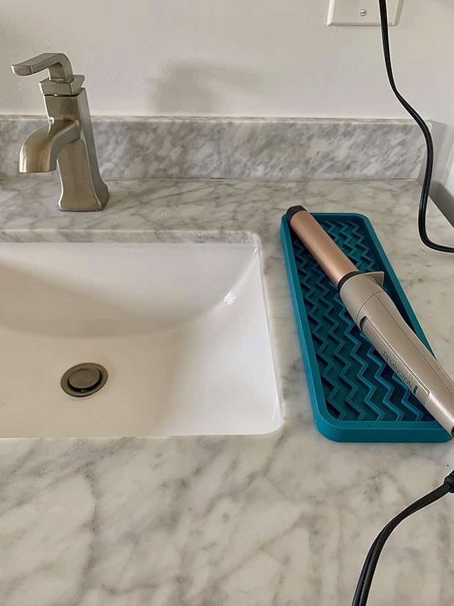 Happitasa Silicone Kitchen Sink Organizer Tray, Sponge Holder and Countertop Protector | Bathroom and Kitchen Soap Dish and Dispenser Tray (Sand Dollar, 12" x 4", 9.2 Ounces, Zigzag)