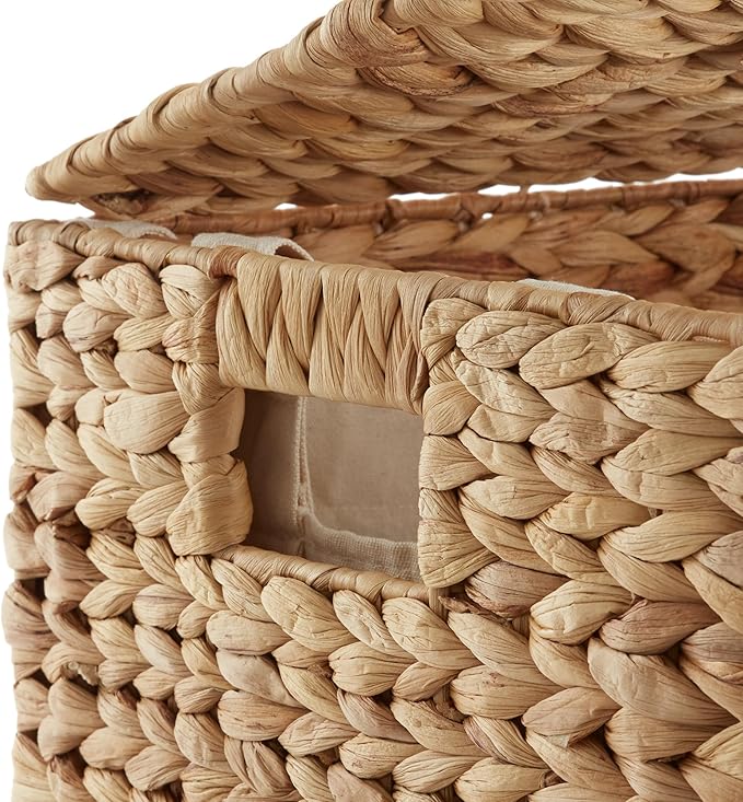Casafield 2-Section Laundry Hamper with Removable Liner Bags - Natural, Woven Water Hyacinth Double Laundry Basket Sorter for Clothes and Towels