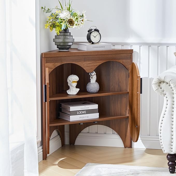 Small Corner Storage Cabinet, Mid Century Modern Floor Corner Cabinet with Curved Doors and Adjustable Shelves，Freestanding Narrow Storage Organizer for Bathroom, Living Room, Entryway(Walnut)