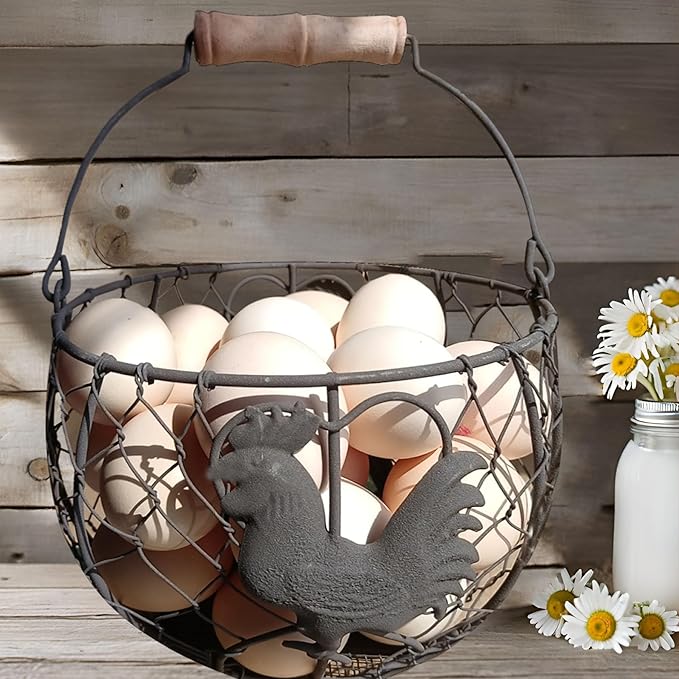 LINCOUNTRY. Chicken Wire Egg Basket for Gathering Fresh Eggs with Handle Storage Container Holder, Vintage Rustic Farmhouse Rooste Decor Round Metal Egg Collecting Basket Kitchen Countertop