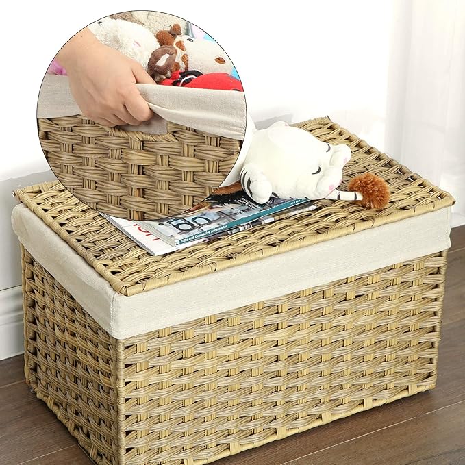 SONGMICS Storage Basket with Lid, Woven Blanket Storage Bin with Handles, Foldable, Removable Liner, Metal Frame, for Bedroom, Laundry Room, 17.2 Gallons (65 L), Natural URST56NL