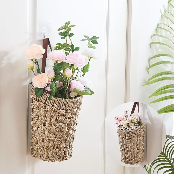 Woven Front Door Basket Seagrass Wall Hanging Basket Decorative Boho Mounted Organizer for Dried Flower Plants Storage Basket for Garden, Home, and Farmhouse Décor