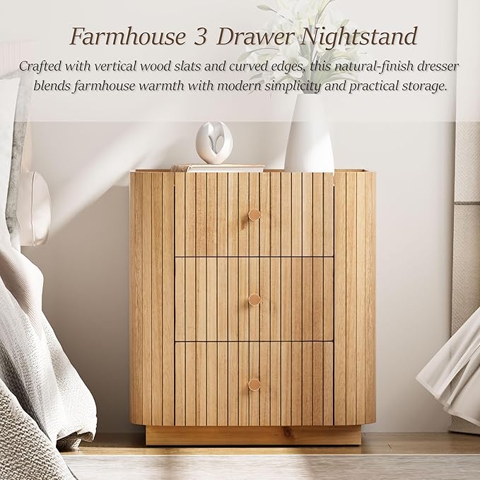 COZAYH Farmhouse 3 Drawer Wood Nightstand with Vertical Slatted Wood, Rustic Curved Edge Dresser with Metal Handles, Modern Design Bed Side Table with Recessed Tray Top for Bedroom, Office (Natural)
