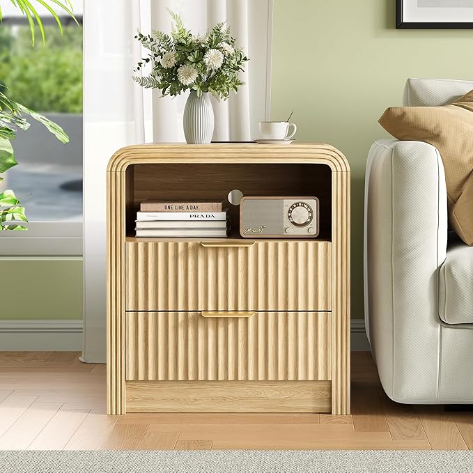 Fluted Nightstand with Charging Station, 19.7'' Wide Morden End Table with USB/Type-C Ports, 2 Drawers & Open Shelf, Curved Profile Design, Wood Bedside Table for Bedroom (Natural Oak)